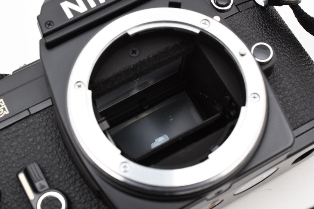 新品級 NIKON FG ブラック フィルムカメラ　モルト新品交換済 B528