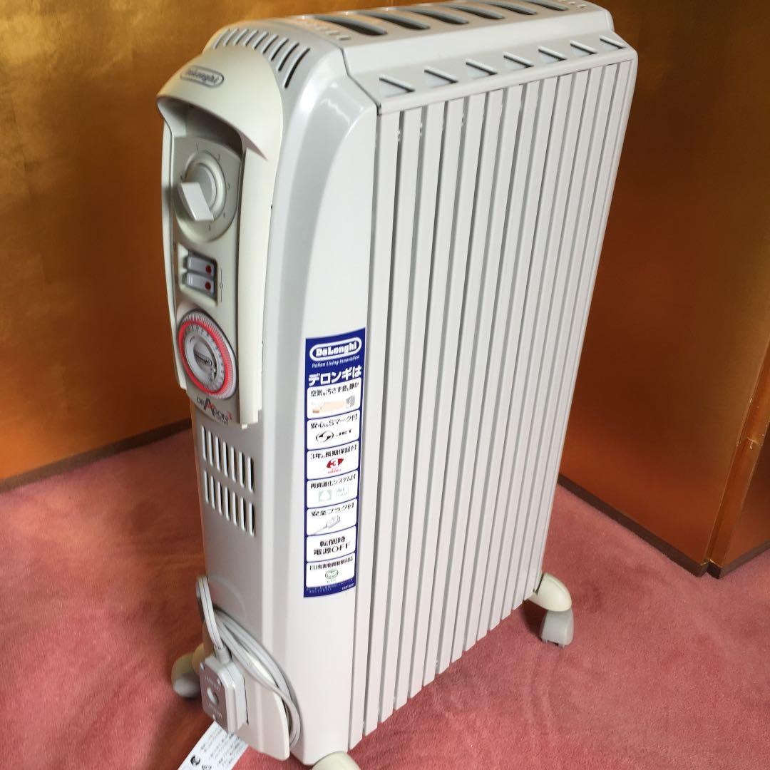 デロンギ社製のオイル密閉式ラジエター型ヒーター