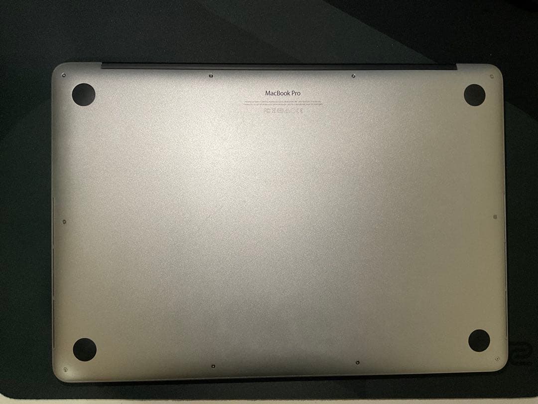 MacBook Pro 2015 16GB 251GB 15インチ