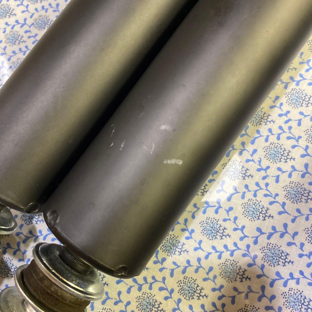 リクエスト依頼品です。 ハイエース DX 4WD 純正 ショックアブソーバー