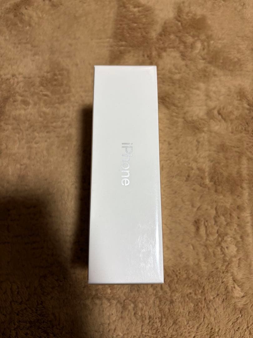 「新品未開封」Iphone 7 32GB シルバーSIMフリー