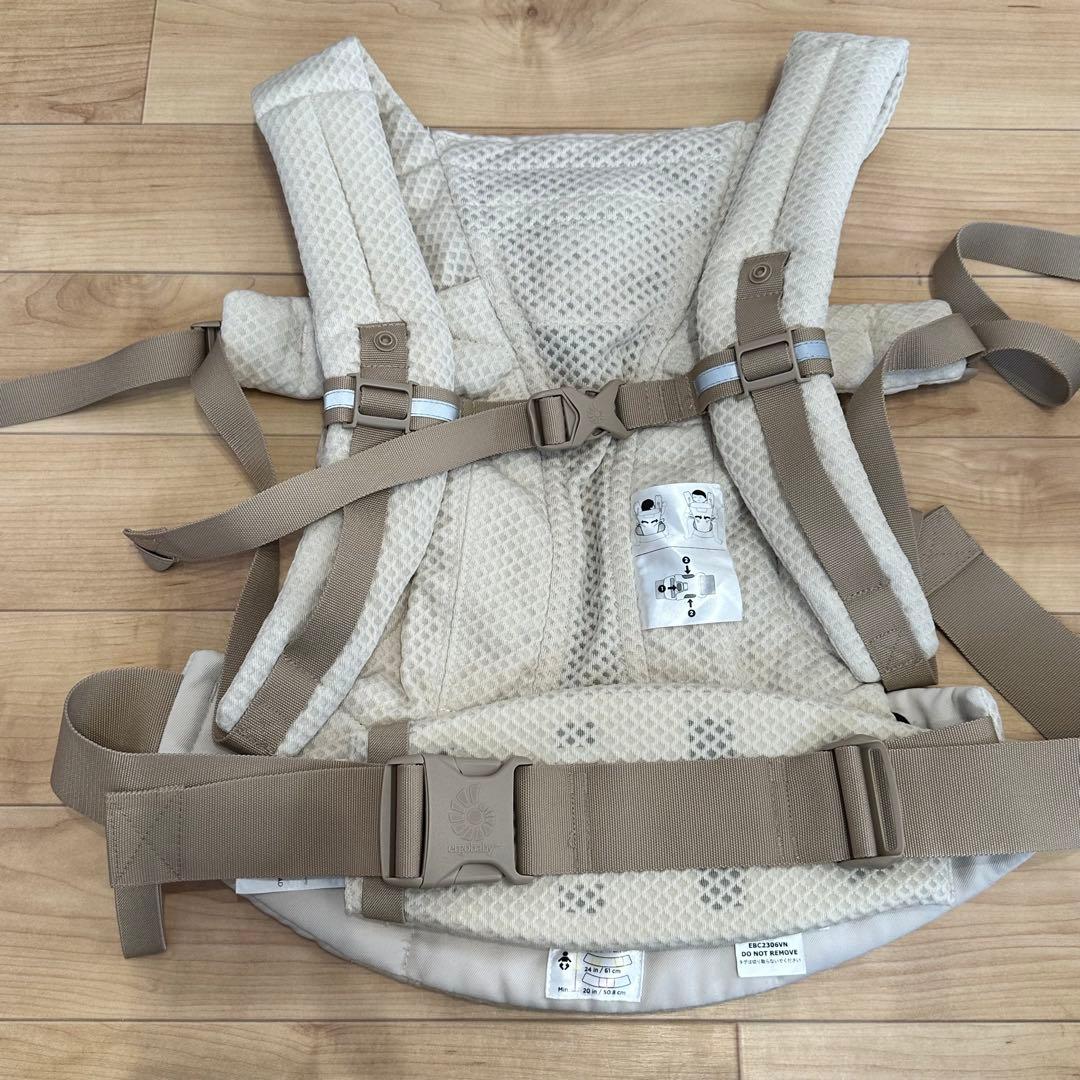 ergobaby OMNI breeze 抱っこひも　ナチュラルベージュ