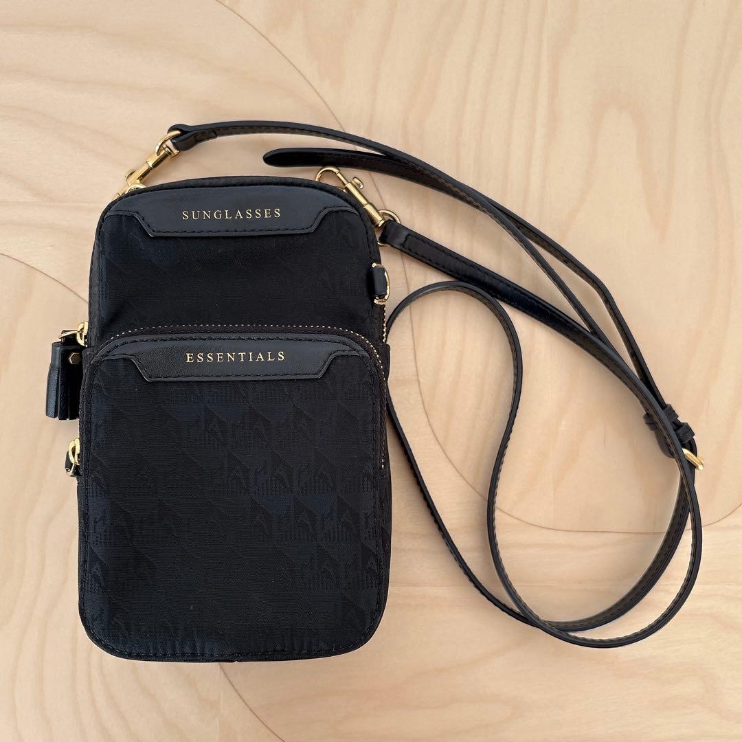 アニヤハインドマーチ AH ロゴ エッセンシャルズ クロスボディ