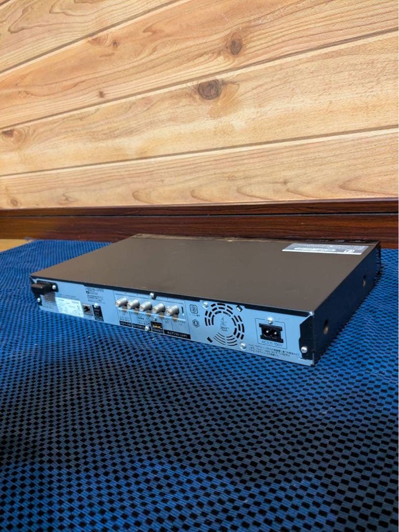 SHARP AQUOS ブルーレイレコーダー リモコン付き