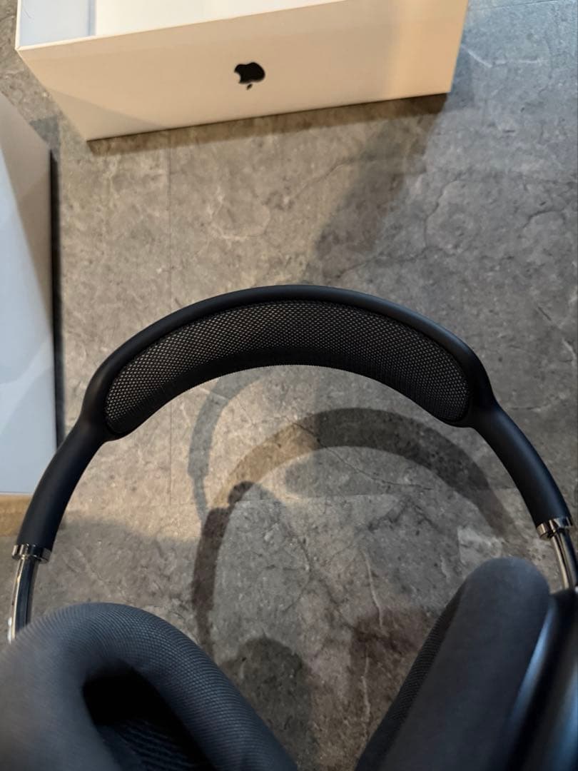 Apple AirPods Max 第二世代　ミッドナイト　本体