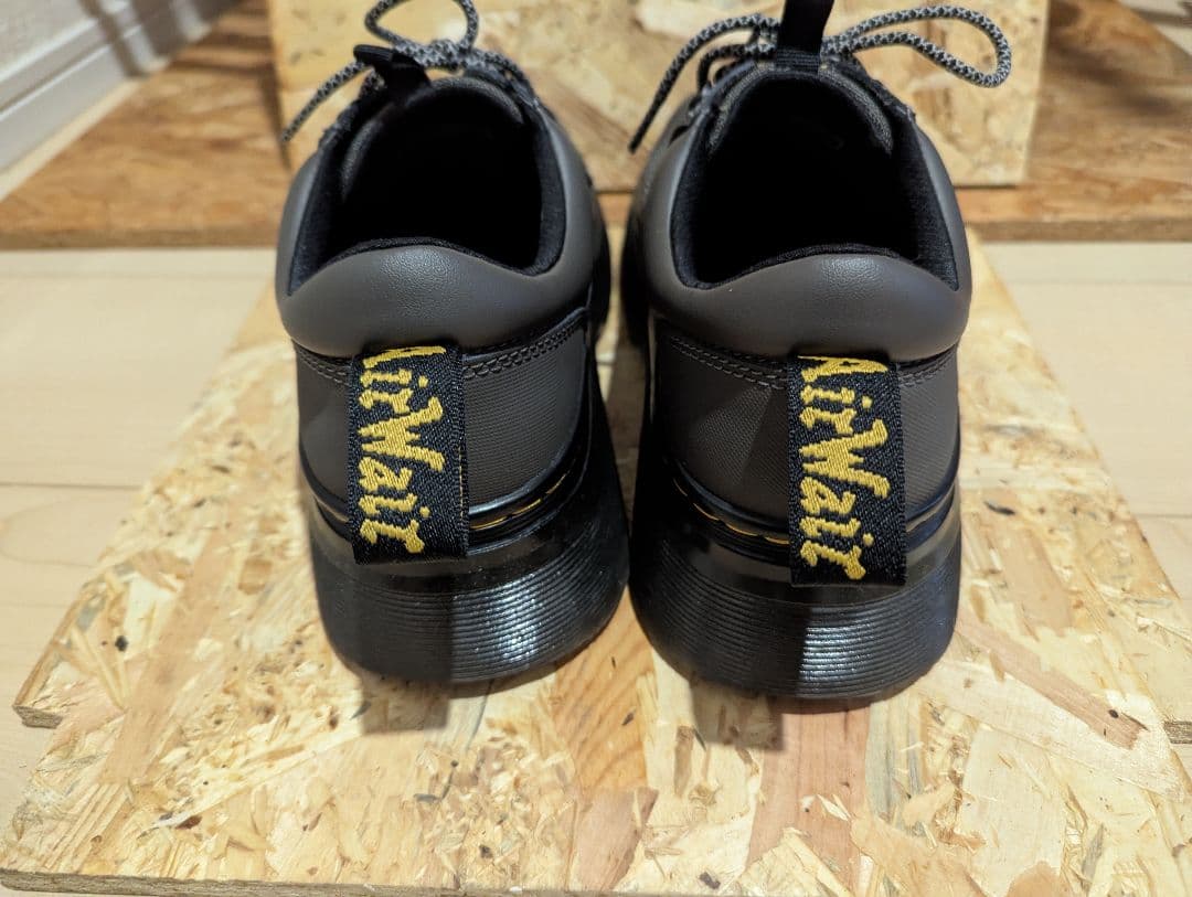 【良品】Dr.Martens ドクターマーチン TARIK LO UK8