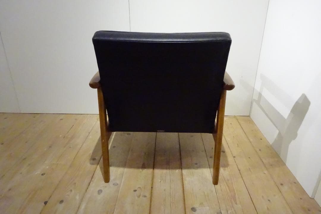 カリモク　WS1120BW　1Pソファ　アームチェア （黒・レザー)　B　美品