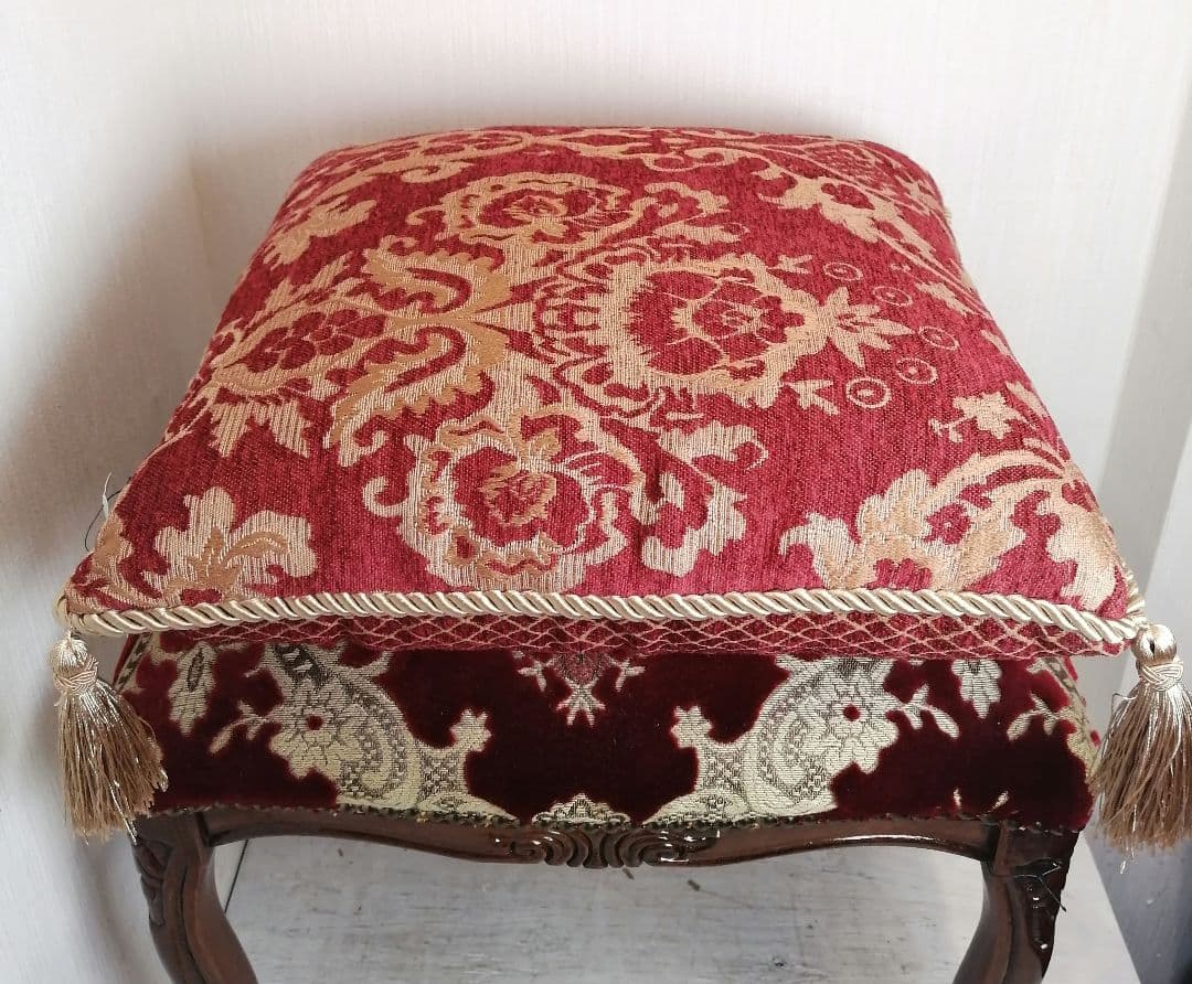 i■ 【 新品 】人気 ジェニファー テイラー クッション レッド プリンセス