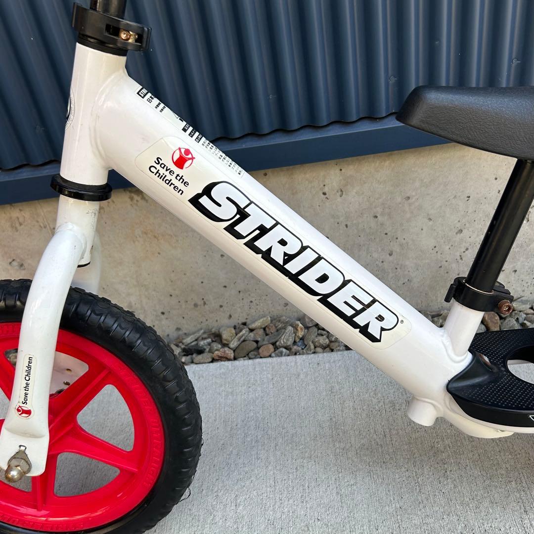 土日！ エコメルカリ限定 ストライダー 限定モデル 白