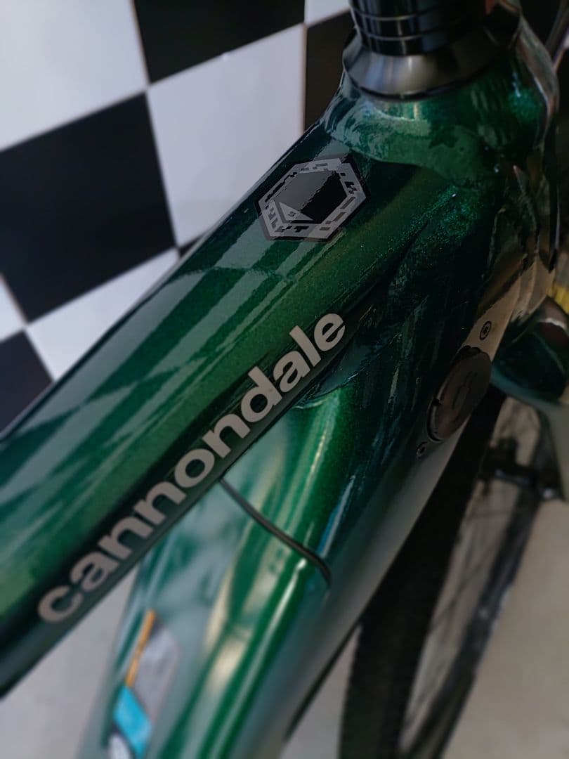 軽量 クロス CANNONDALE キャノンデール アシスト QUICK NEO