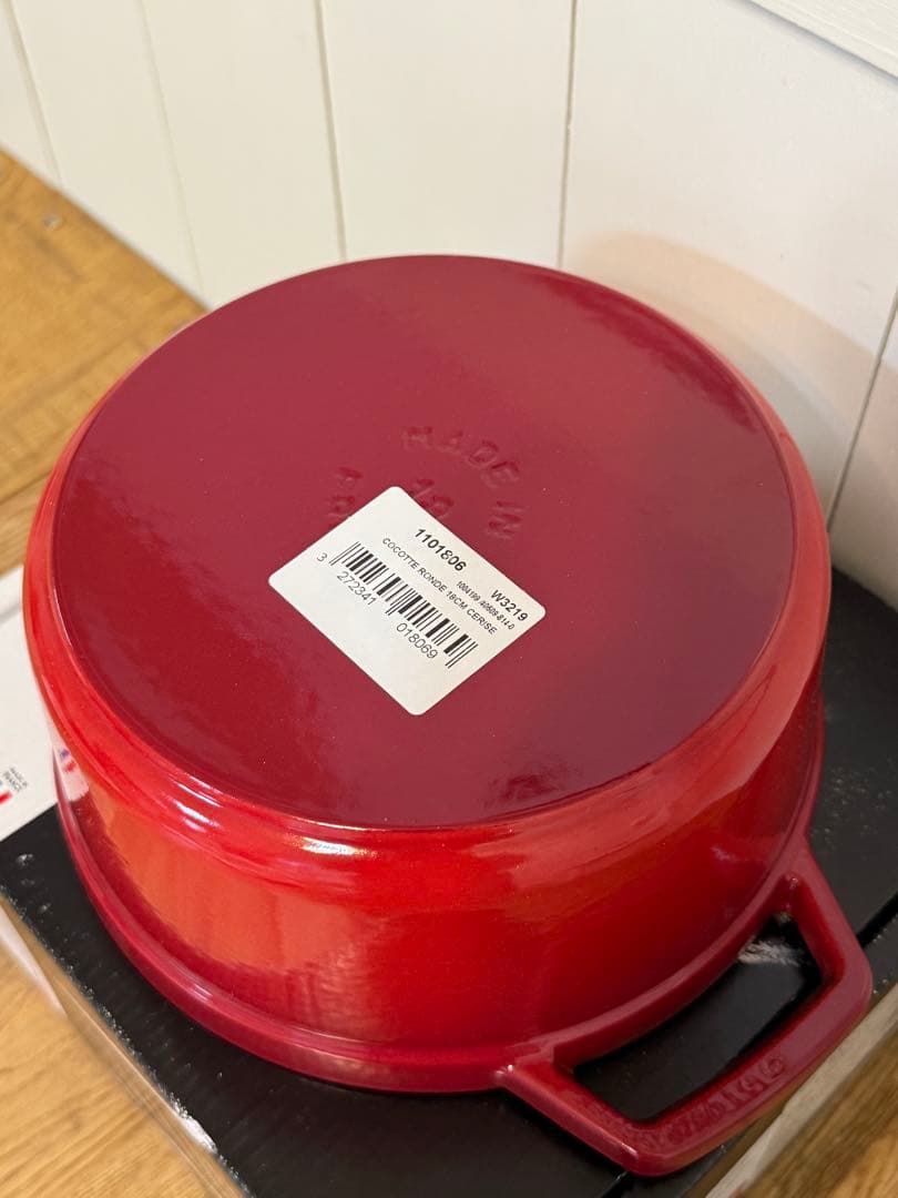 新品 ストウブ ピコ・ココット ラウンド チェリー 18cm 40509-814