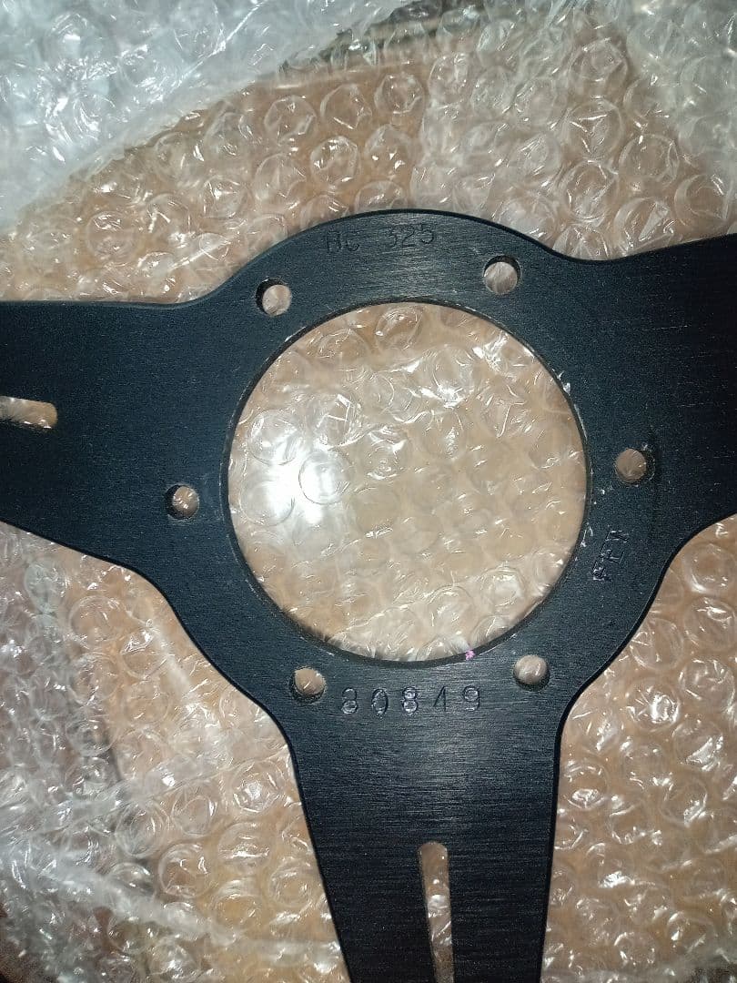 ナルディ 34パイ クラシック レザーハンドル