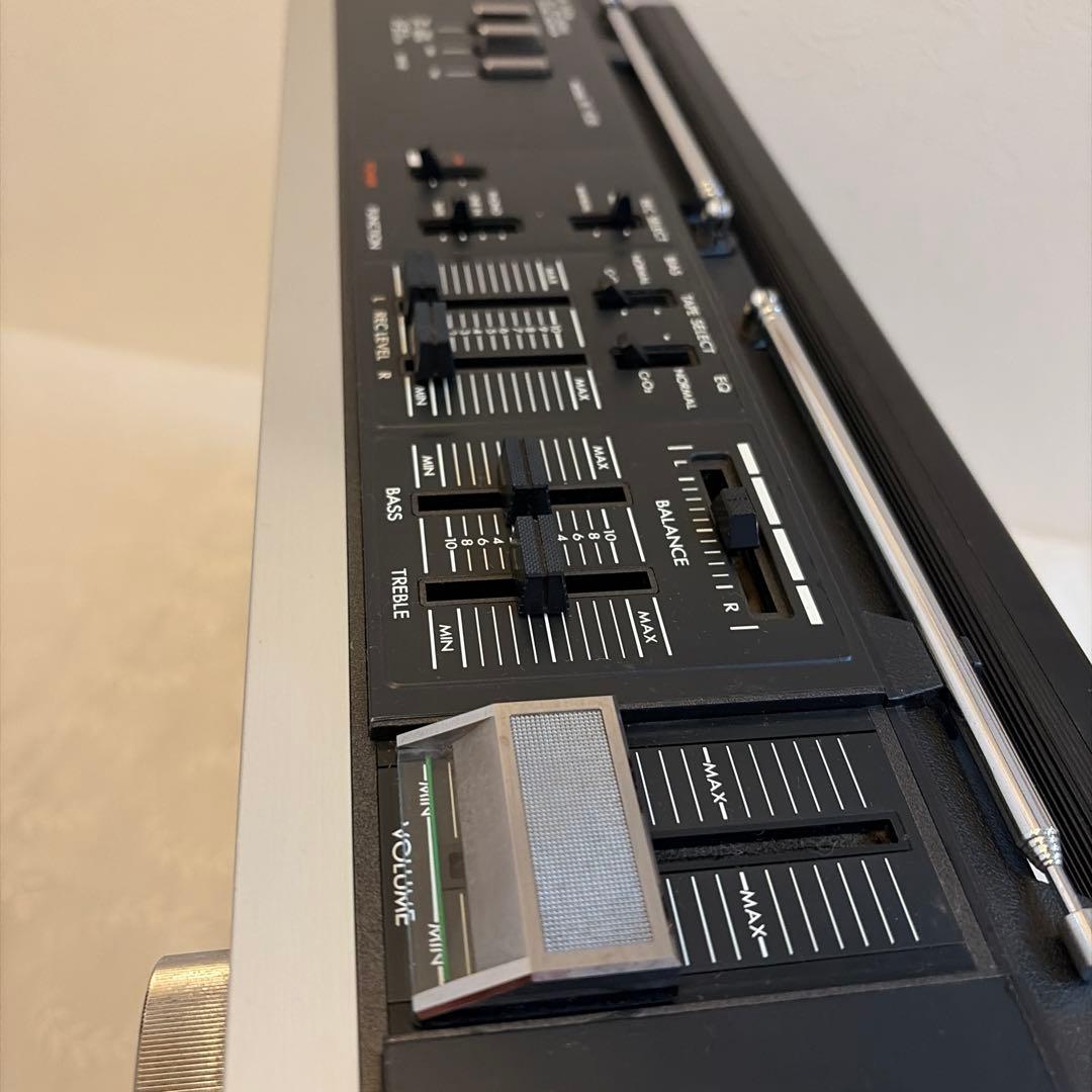 昭和レトロ　ビクターラジカセ（BIPHONICシステム）