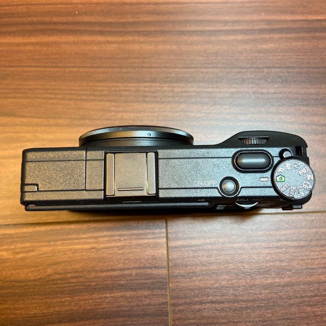 RICOH GR デジカメ ほぼ新品 4933