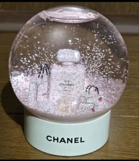 CHANEL ■スノードーム■美品商品 ■インテリア ■置物シャネル■ミニバック