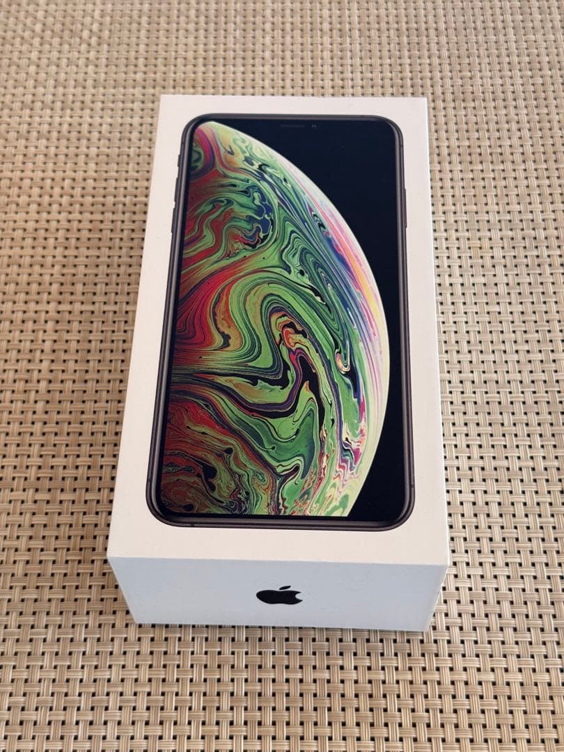 iPhone Xs Max 256GB SIMフリー デュアルSIM 香港版