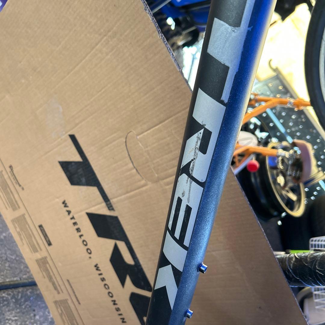 本来価格よりも激安 やや傷はあるものの、