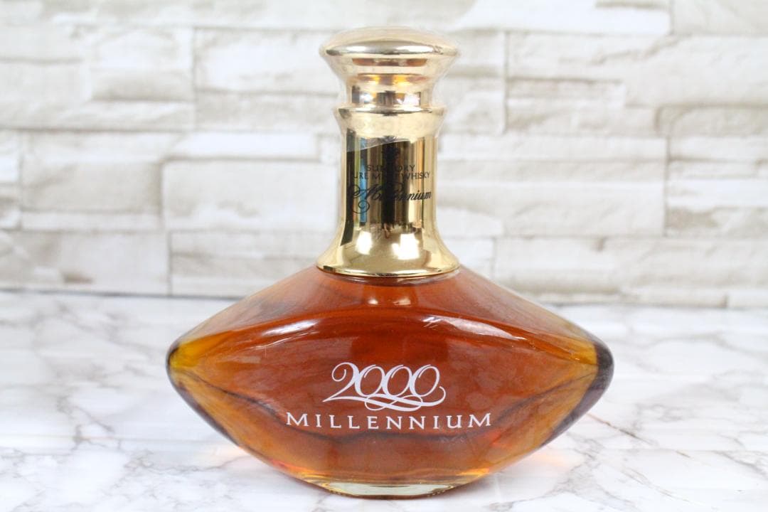 ♡サントリーピュアモルトウイスキー ミレニアム2000 箱付 EE0H01004