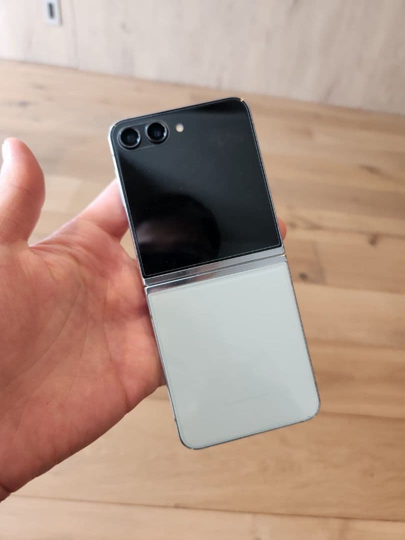 Samsung Z Flip5 256GB ミント SIMフリー 良品 即発送