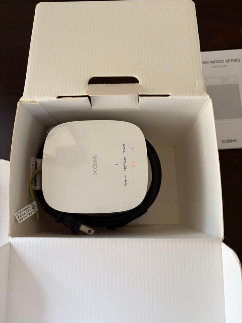XGIMI XJ03W MOGO モバイルプロジェクター
