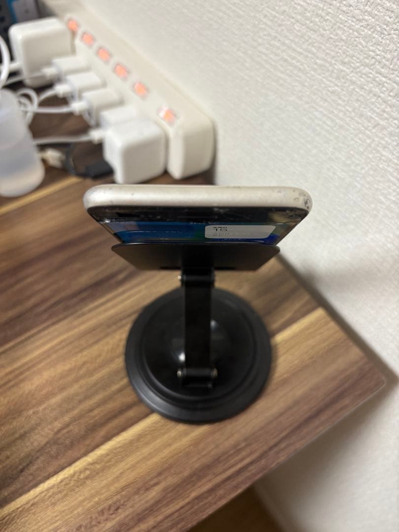 【格安！】【即日発送！】 iPhoneSE3 64GB ホワイト