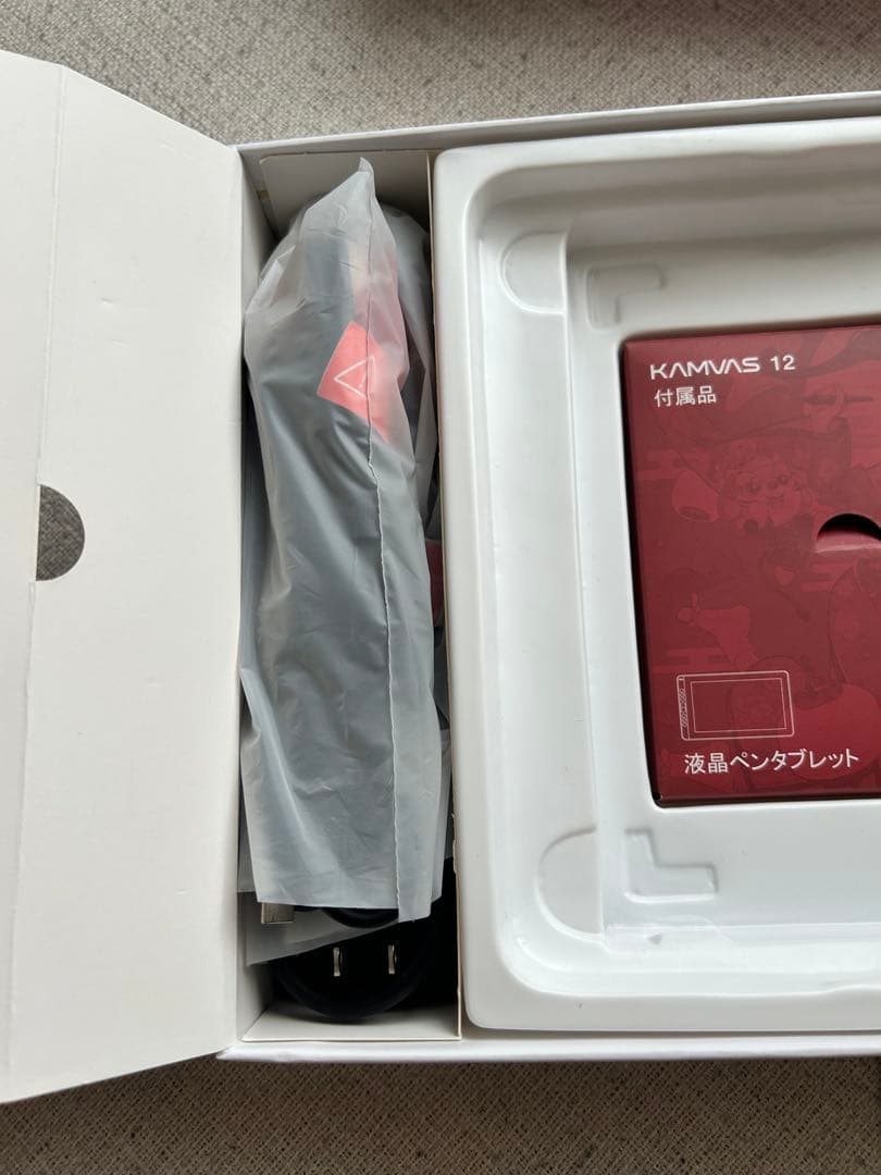 『美品』HUION 液タブ 液晶ペンタブレット Kamvas 12