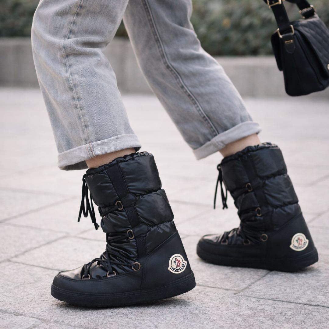 極美品 MONCLER ダウンブーツ ムーンブーツ 黒23cm 防寒 軽量 撥水
