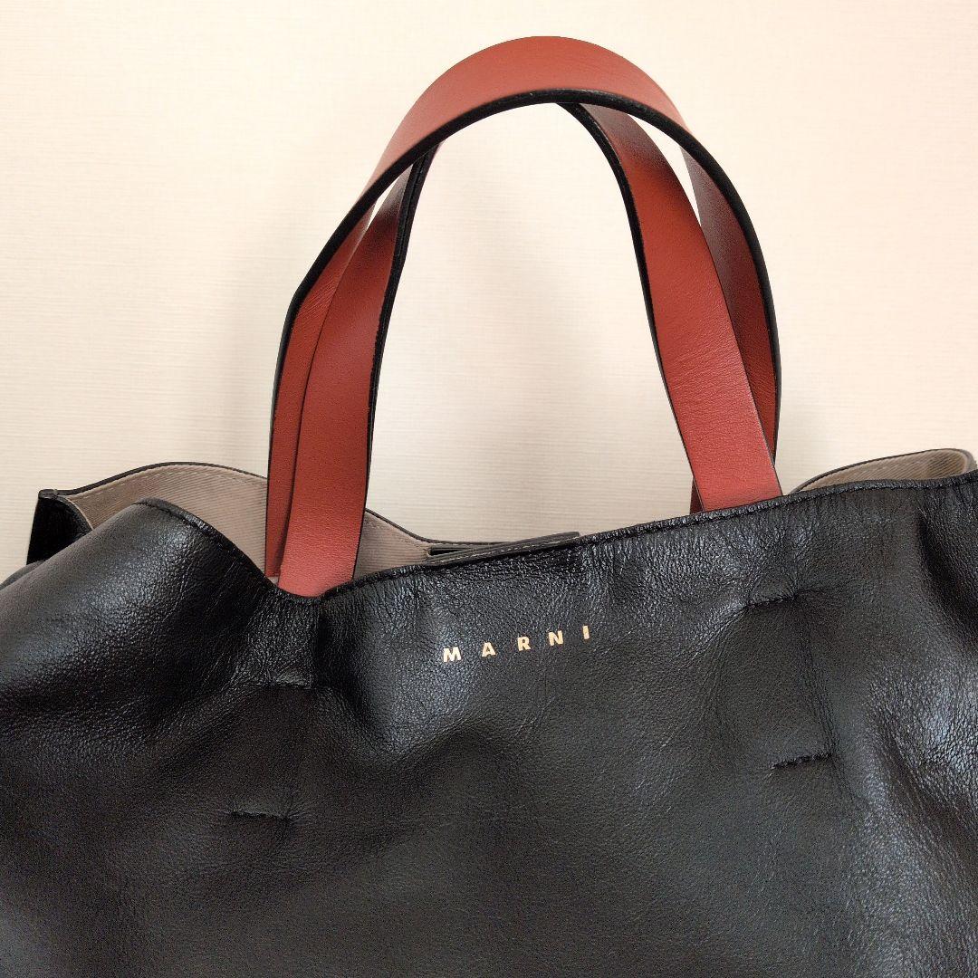 マルニミュゼオソフト2WAY革トートブラック