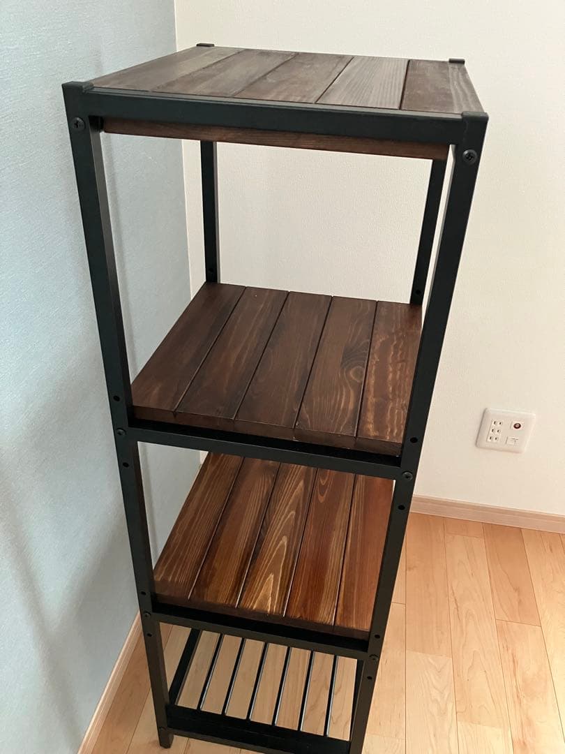 シェルフ　収納棚