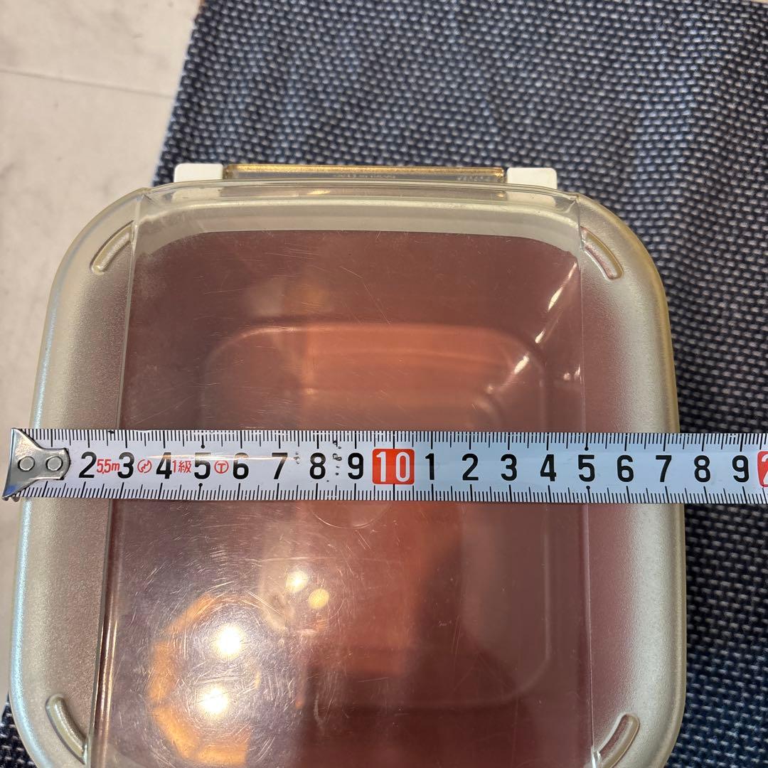 タッパーウェア　プラスチック製保存容器 2個セット　ケース