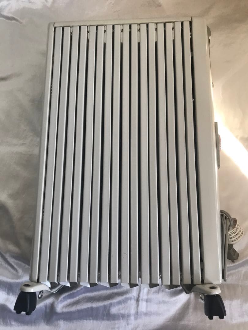 DeLonghi デロンギ オイルヒーター