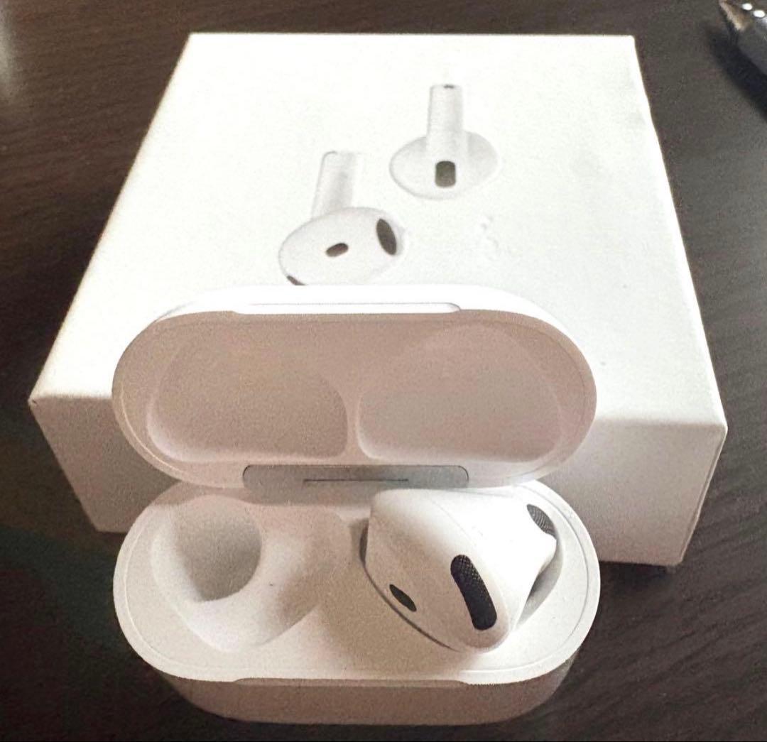 【時悦様用】Apple Airpods 第4世代　ANC有　右本体とケースのみ