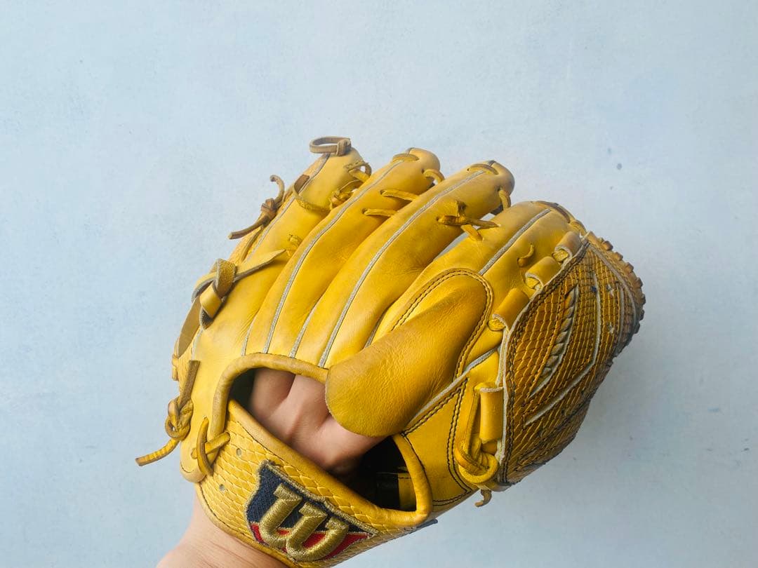 ウィルソンスタッフ　硬式用グラブ（投手用）