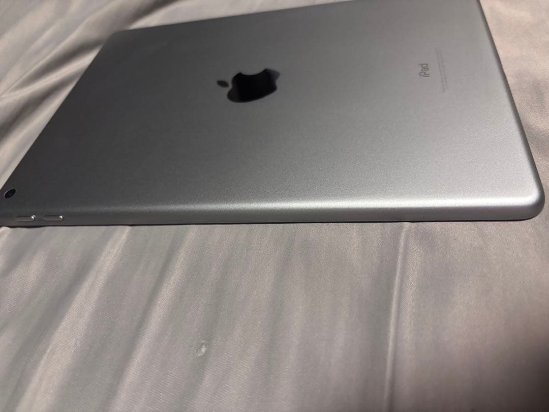 Apple iPad 第6世代 (スペースグレー) Wi-Fiモデル 32GB