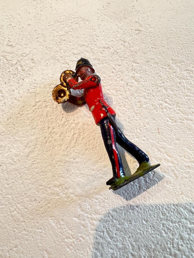 ミニチュアのフィギュア　5パーツ 音楽隊　イギリス兵隊