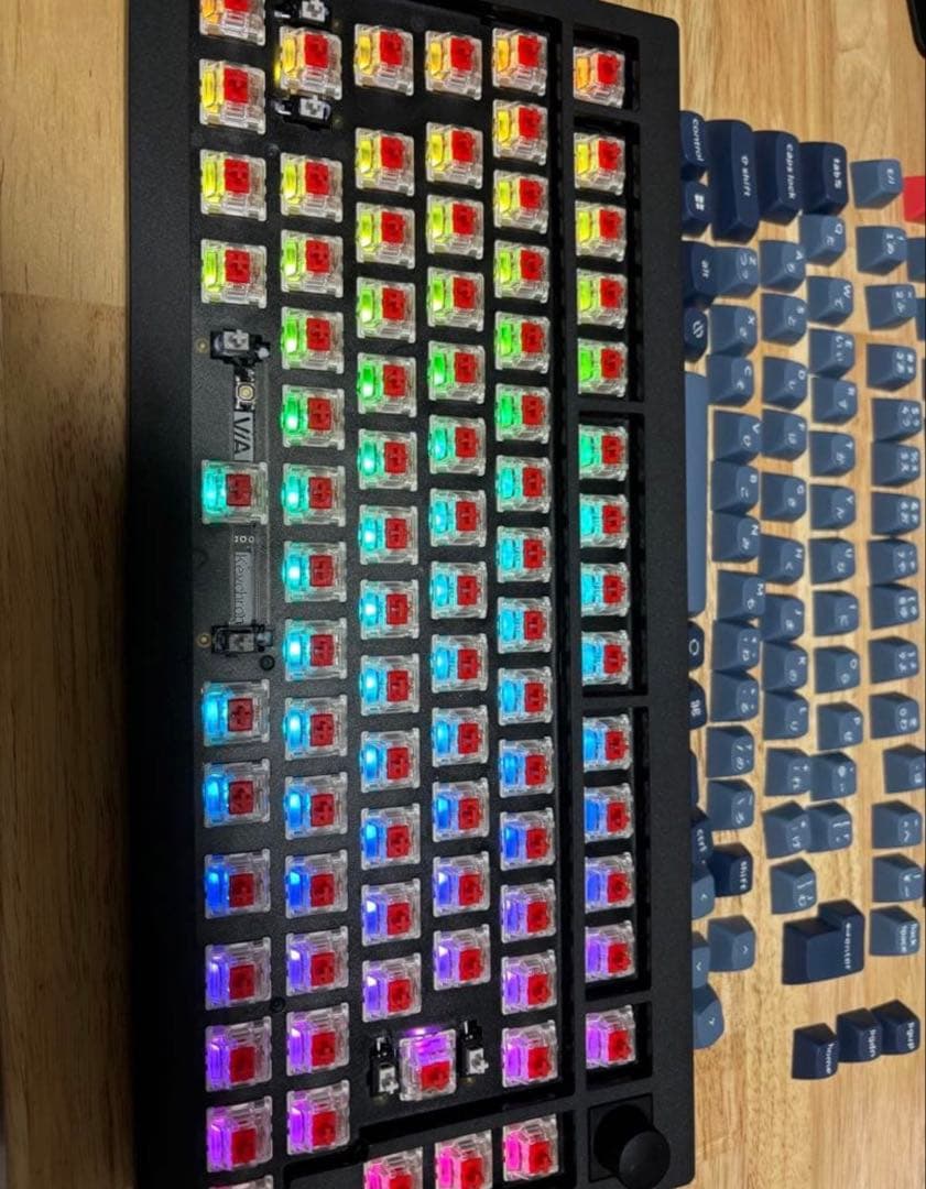 Keychron V1 Max メカニカルキーボード【パームレスト付き】