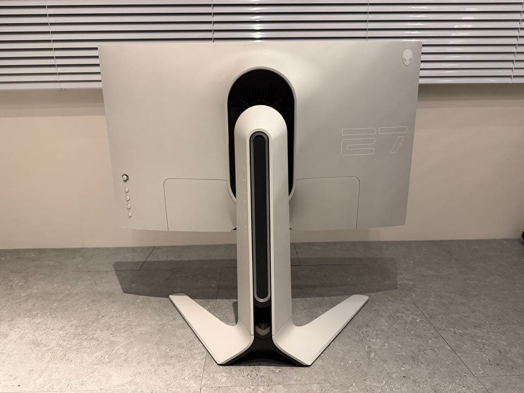 Alienware AW2720HF 27インチ240hz ゲーミングモニター