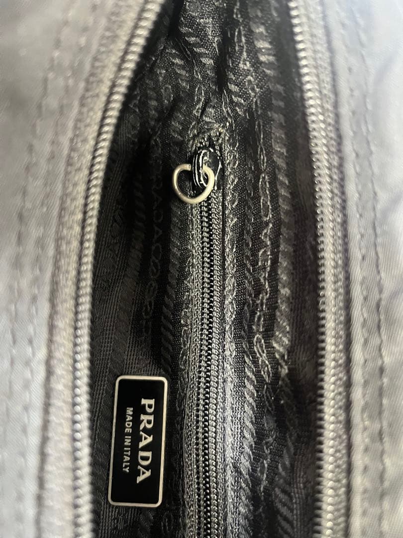 【美品】プラダ カメラバッグ ショルダーバッグ 三角ロゴ ナイロン ブラック