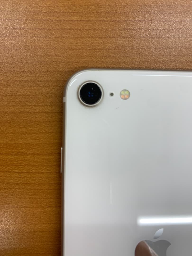 ポ*ム様 動作確認済 iPhone SE 第3世代 64GB C1003