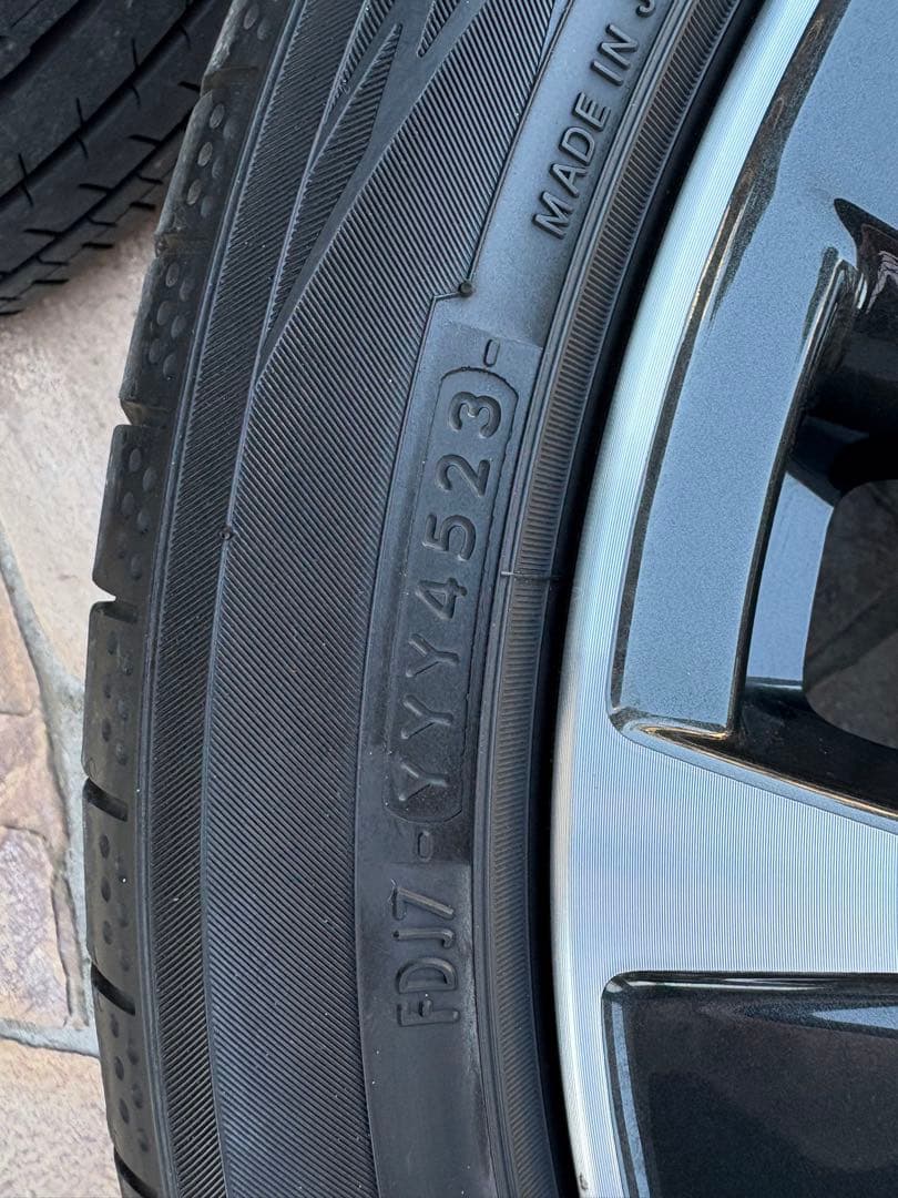 レヴォーグ 18インチ 純正 タイヤホイールセット