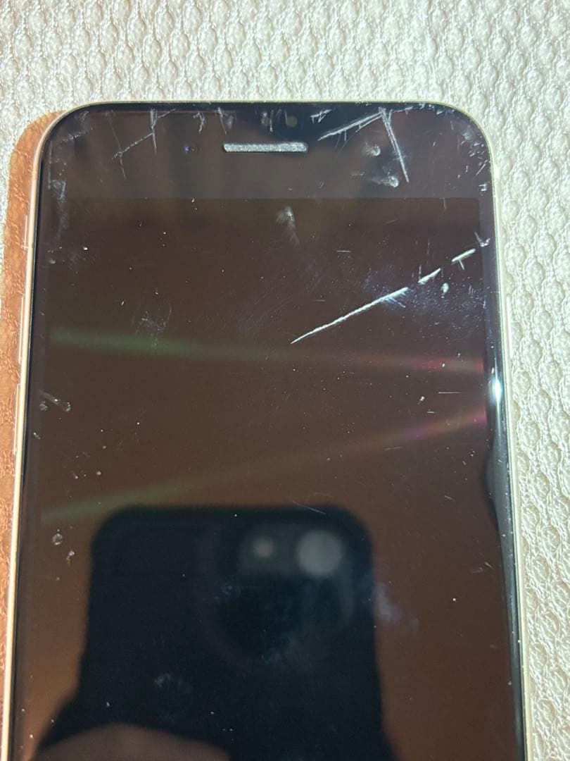 iPhone SE 第3世代 64GB ホワイト