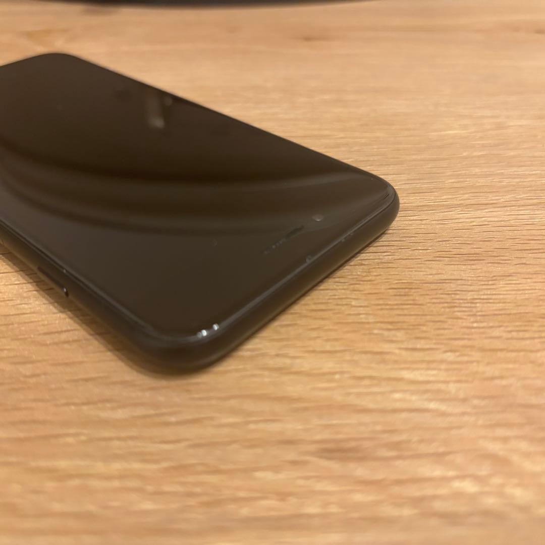 Apple iPhone SE（第2世代） SIMフリー (整備済み品)