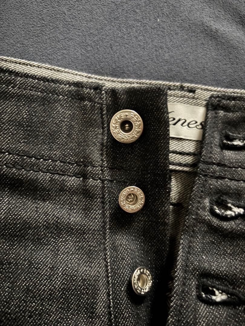 パンツ MENES Okayama Raw Loose Fit Jeans Black