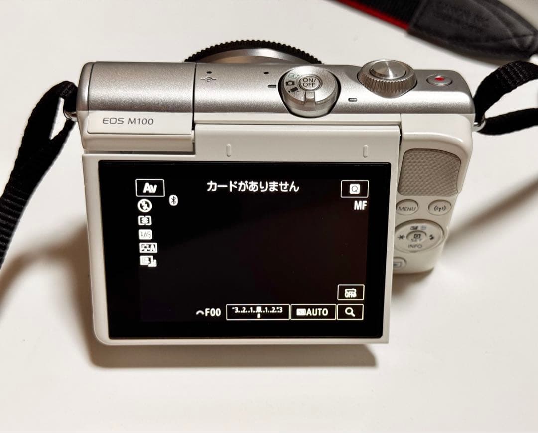 キヤノン Canon EOS M100 ボディ ホワイト