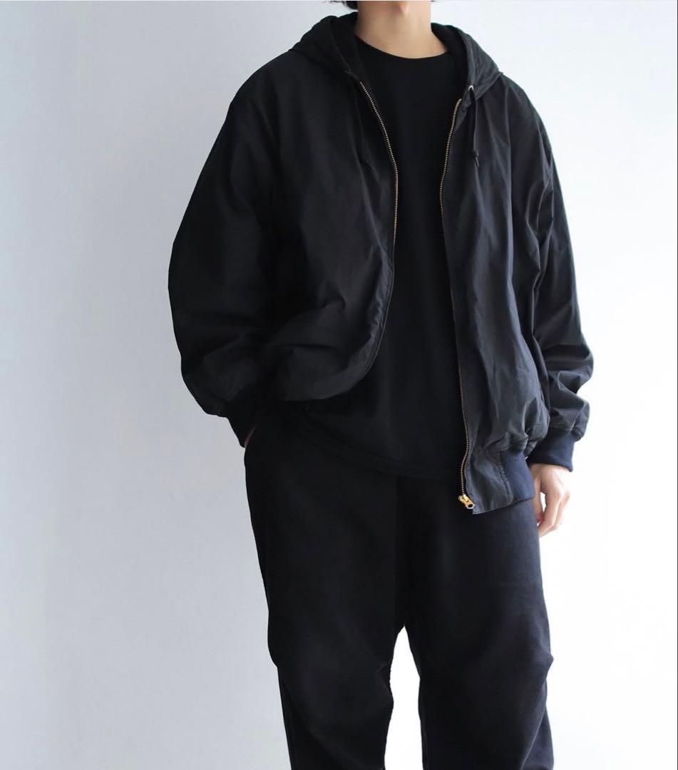 白*子様 25aw comoli コットンナイロン ジップパーカ