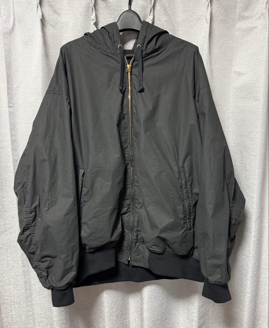 白*子様 25aw comoli コットンナイロン ジップパーカ