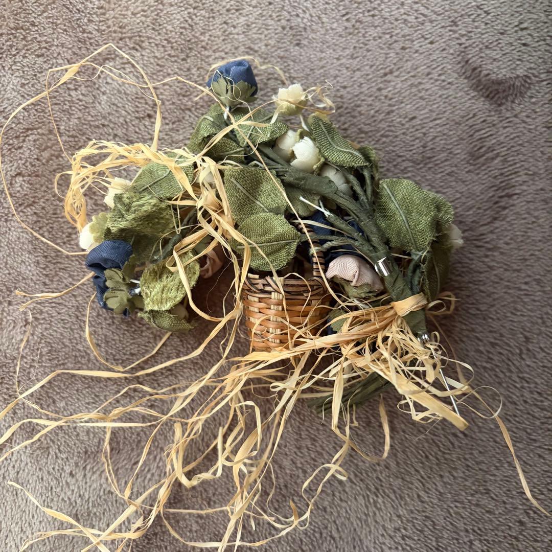 PINK HOUSE ブルーベリーコサージュ