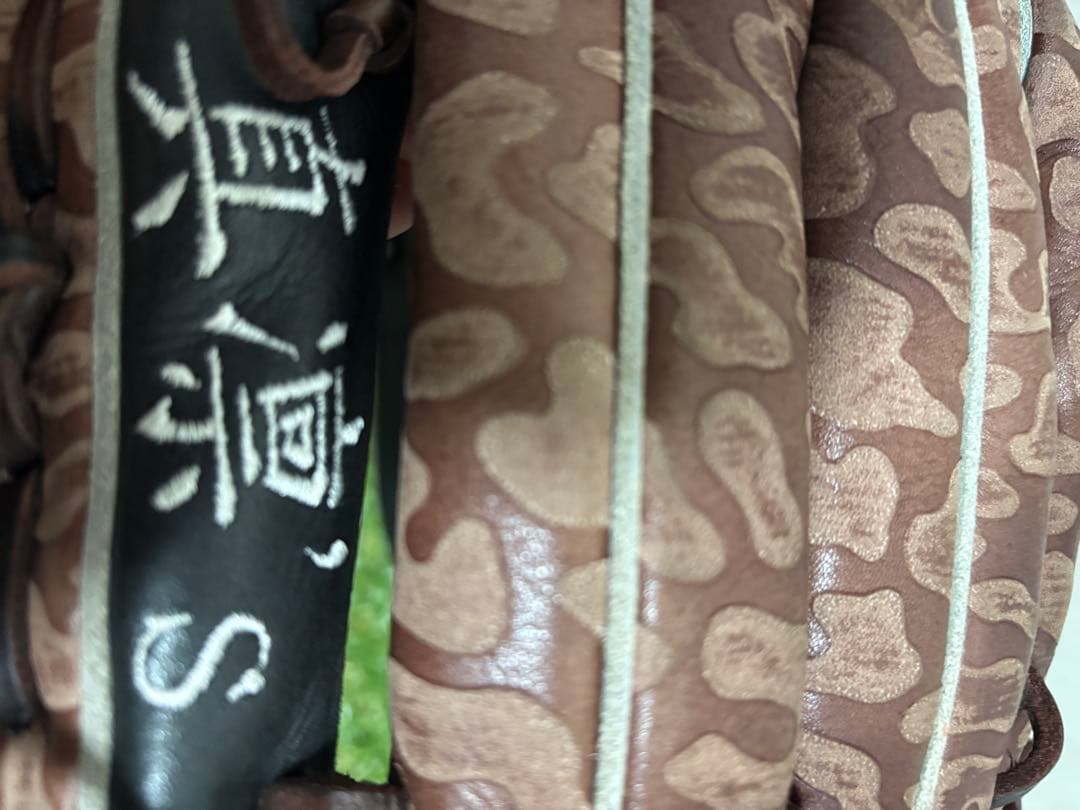 プロ支給品　実使用　岡田幸文　千葉ロッテ　ゼット　プロステイタス　外野手