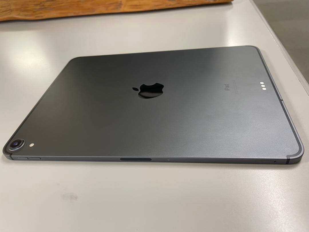 iPad Pro 第1世代 11インチ Wi-Fi+Cellular 512GB