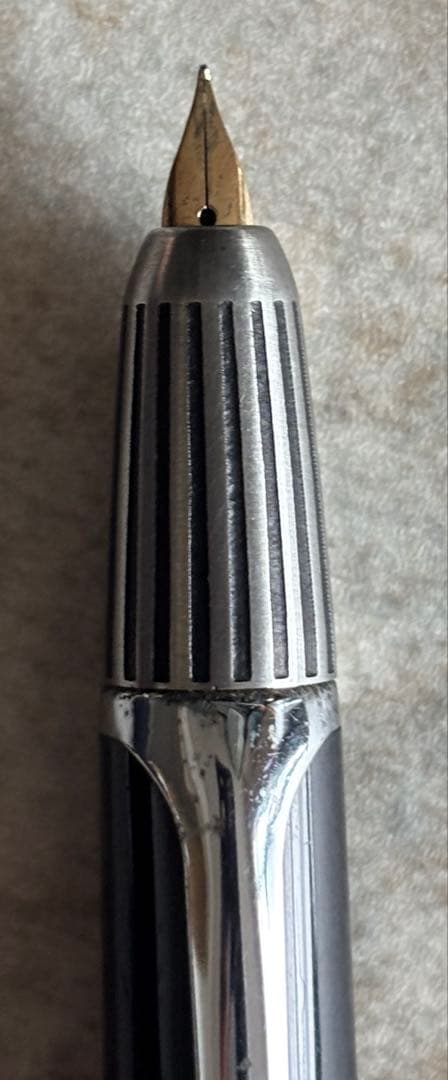 PILOT パイロット　キャップレス　capless蝕刻　万年筆　廃番